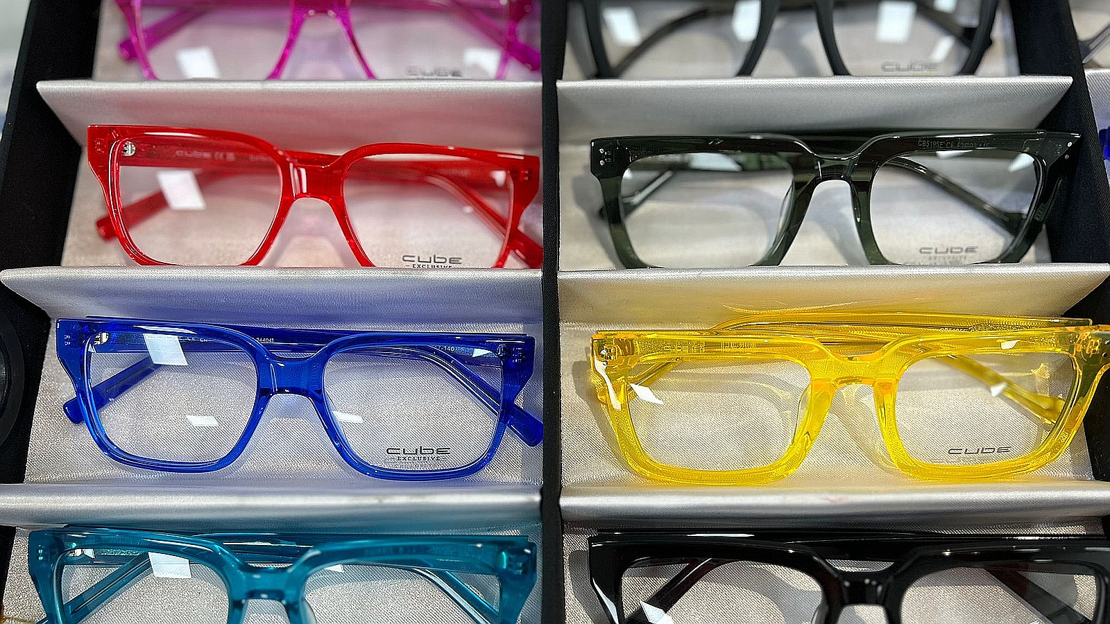 Frames / in-store image